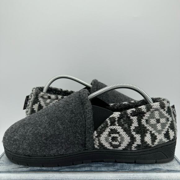 NEW Muk Luks Kristof Women’s Closed Back Slippers Black Size 8 - Picture 3 of 9